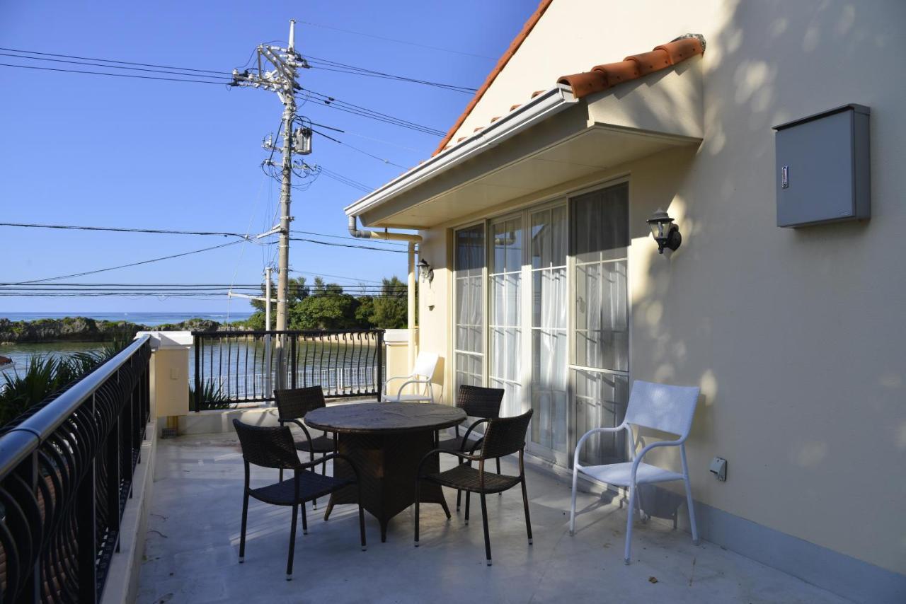 Maeda Biru House Villa Onna Eksteriør billede